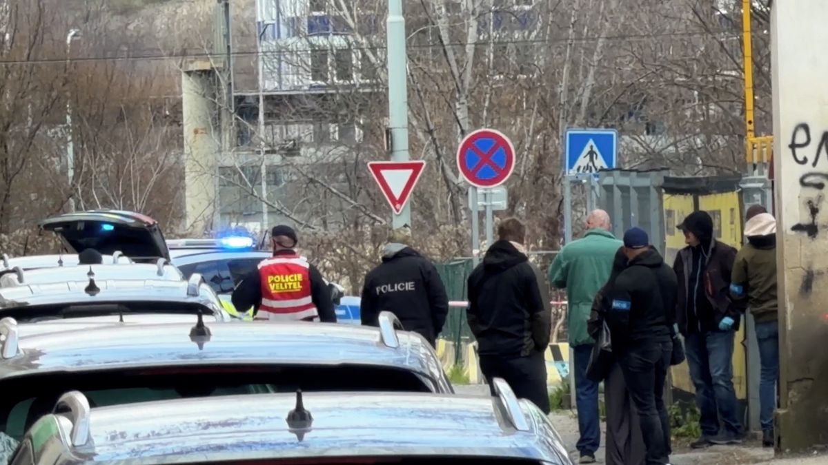 Policie při drogové razii v Praze objevila semtex